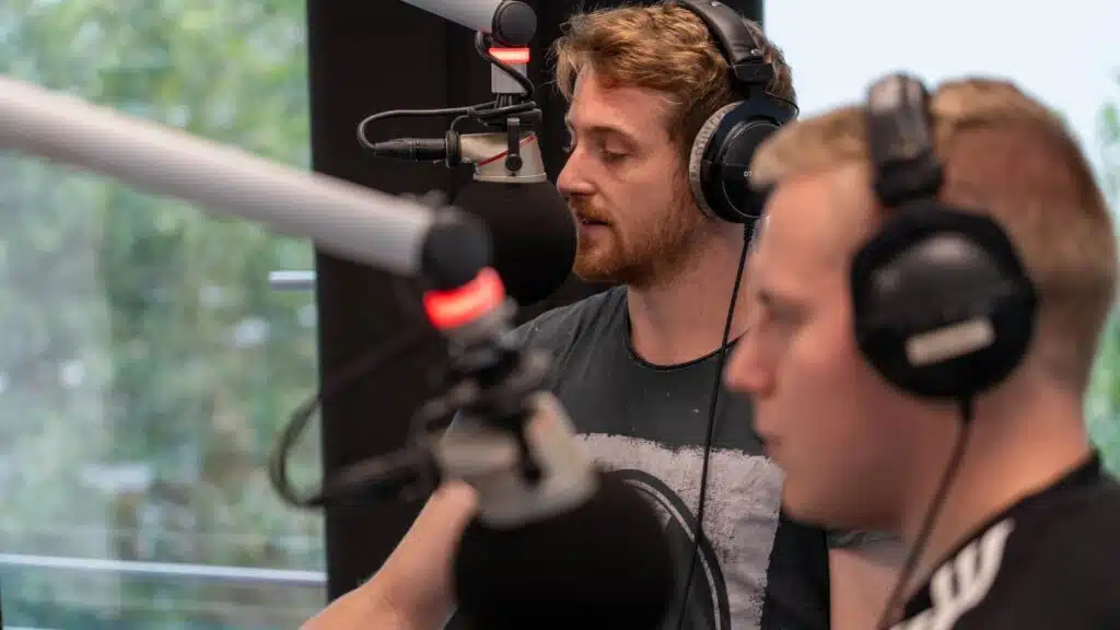 Doppel-Moderation im Studio